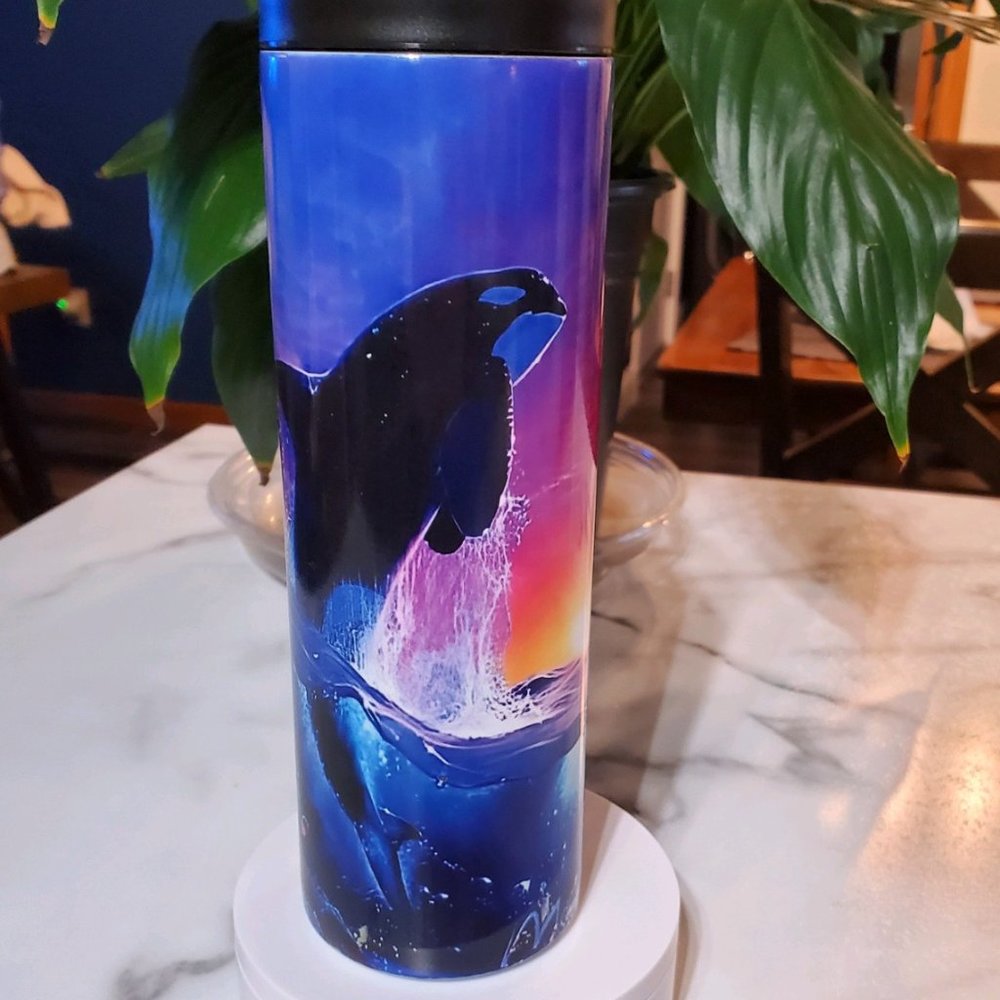 Killer Whale 20oz Tumbler with duo lids 🎉sale